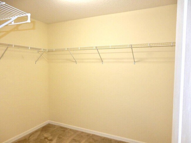 Building Photo - Nice 4/2.5 Two Story Home in Bakers Crossing