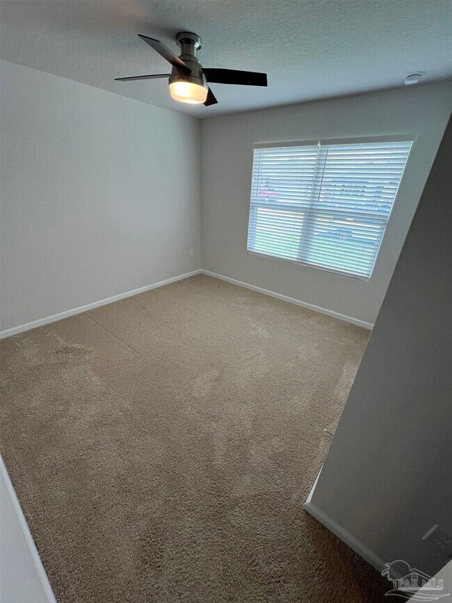 Building Photo - 5273 Peach Dr