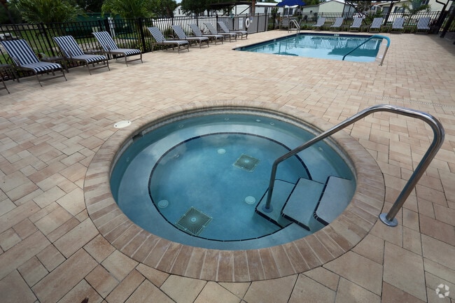 HEATED POOL AND HOT TUB - 15017 Johansson Ave