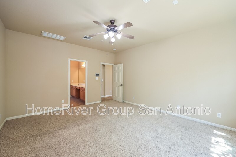 Building Photo - 1226 Golf Canyon