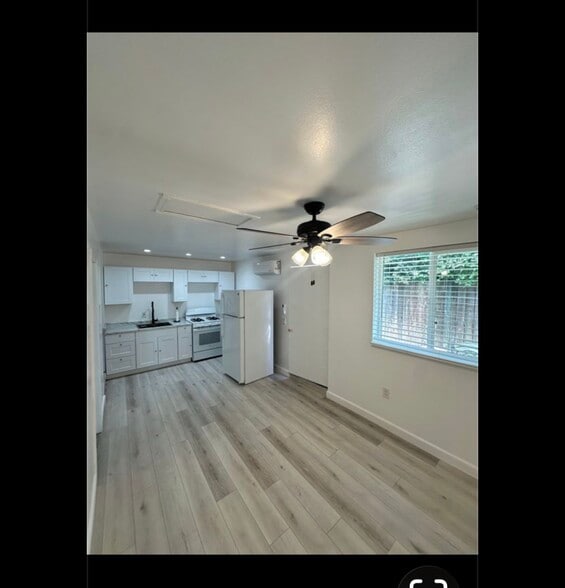 Building Photo - 615 Stiteswood Ave