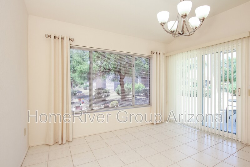 Building Photo - 13441 W Caraway Dr