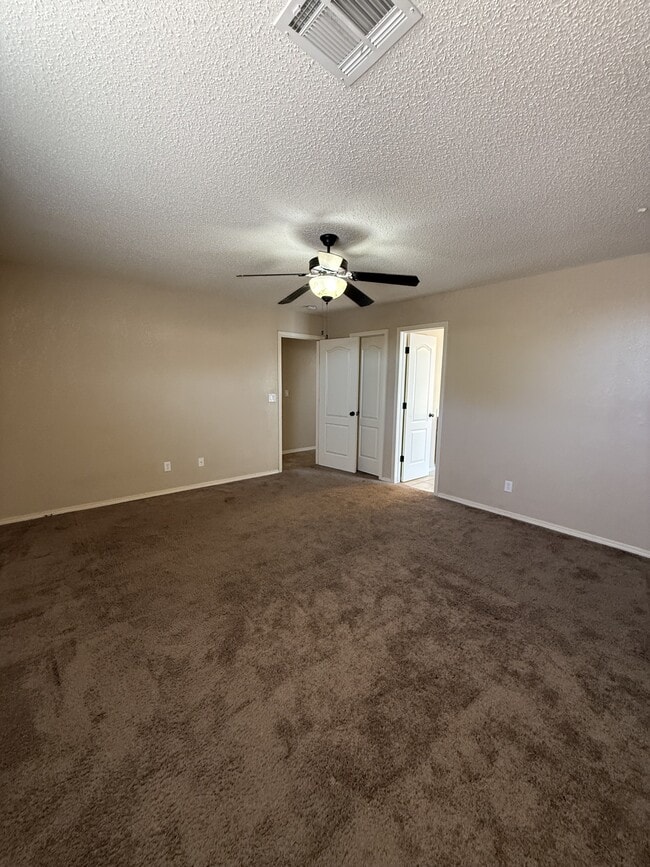 Building Photo - 14345 Desert Sage Dr