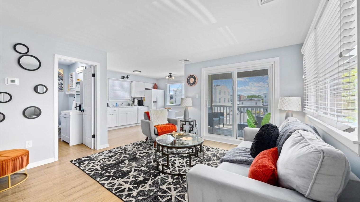 Building Photo - 714 West Ave