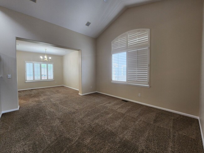 Building Photo - Great Saddle Rock Heights Home! 5 Bedroom ...