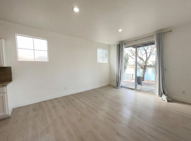 Building Photo - 2724 Bertolani Cir