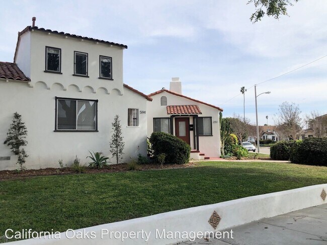Building Photo - 584-594 San Clemente St