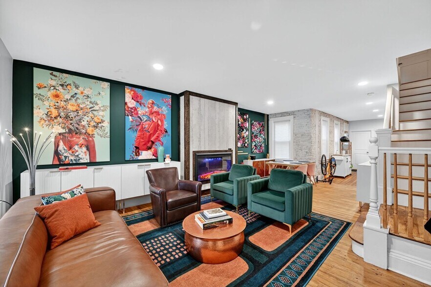 Building Photo - 147 E Liberty St