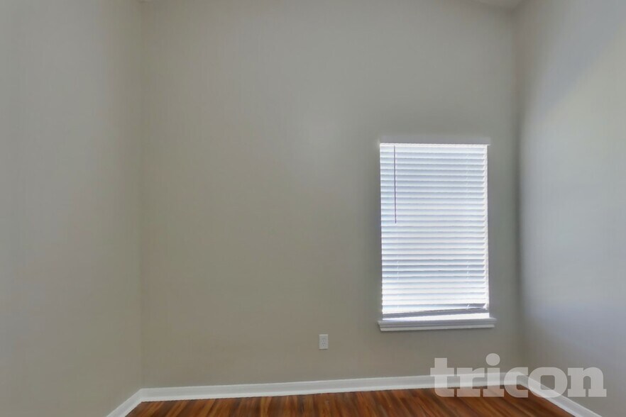 Building Photo - 3130 Kelling St
