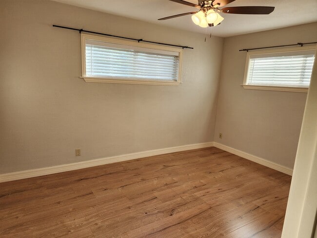 Building Photo - 1361 Bassett St