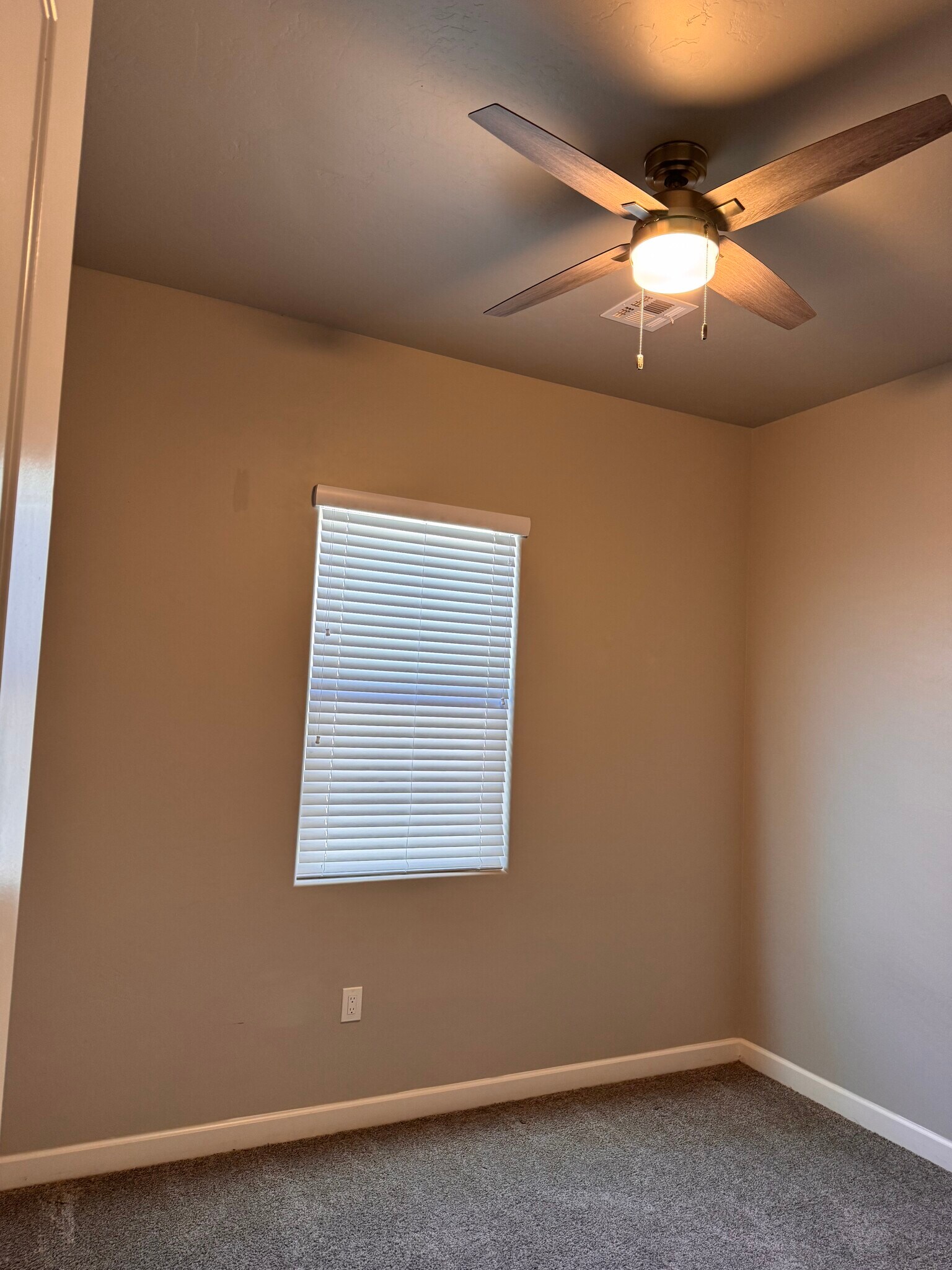 Building Photo - 3959 Santa Alexandra Rd