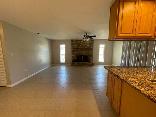 Building Photo - 3 Bedroom Pool Home Available in Palm Bay