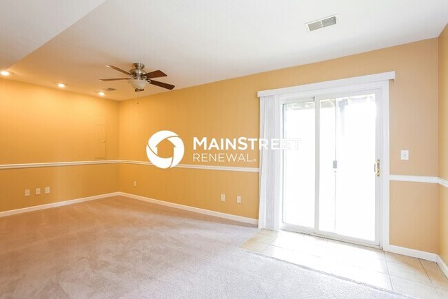 Building Photo - 3 Bedroom Pet-Friendly Home in Pleasant Hill, MO with Main Street Renewal