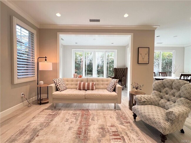 Building Photo - 60 Trotter