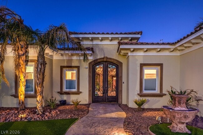 Building Photo - 2780 El Camino Rd