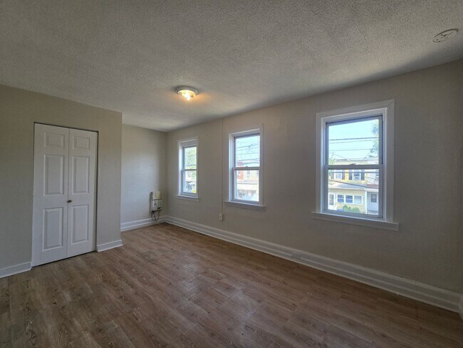 Building Photo - 1419 Princeton Ave