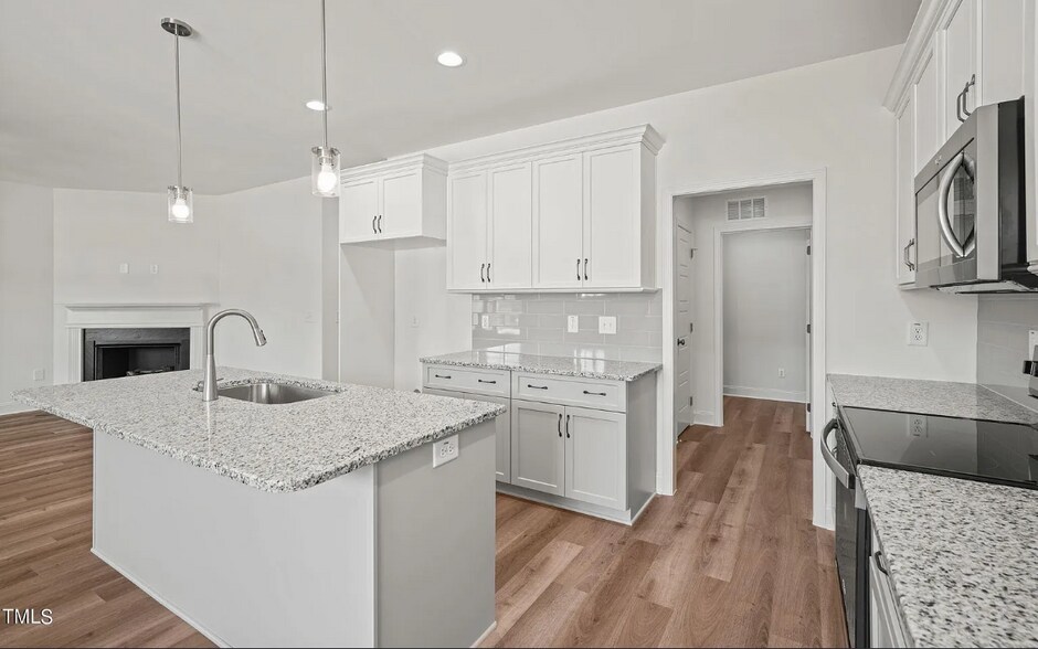 Building Photo - 148 Harmony Trl