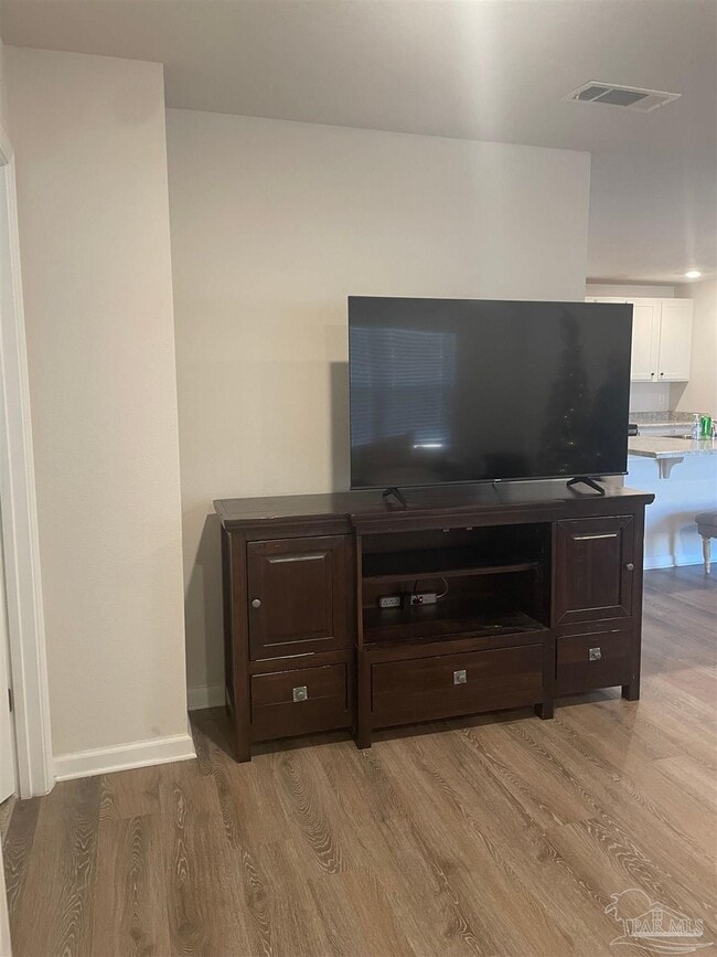 Building Photo - 5406 Peach Dr