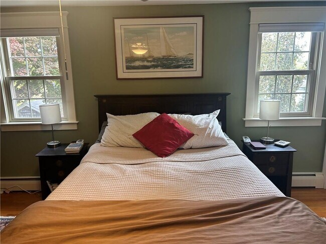 Building Photo - 7 Boulevard E