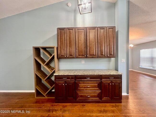 Building Photo - 8971 Rockpond Meadows Dr