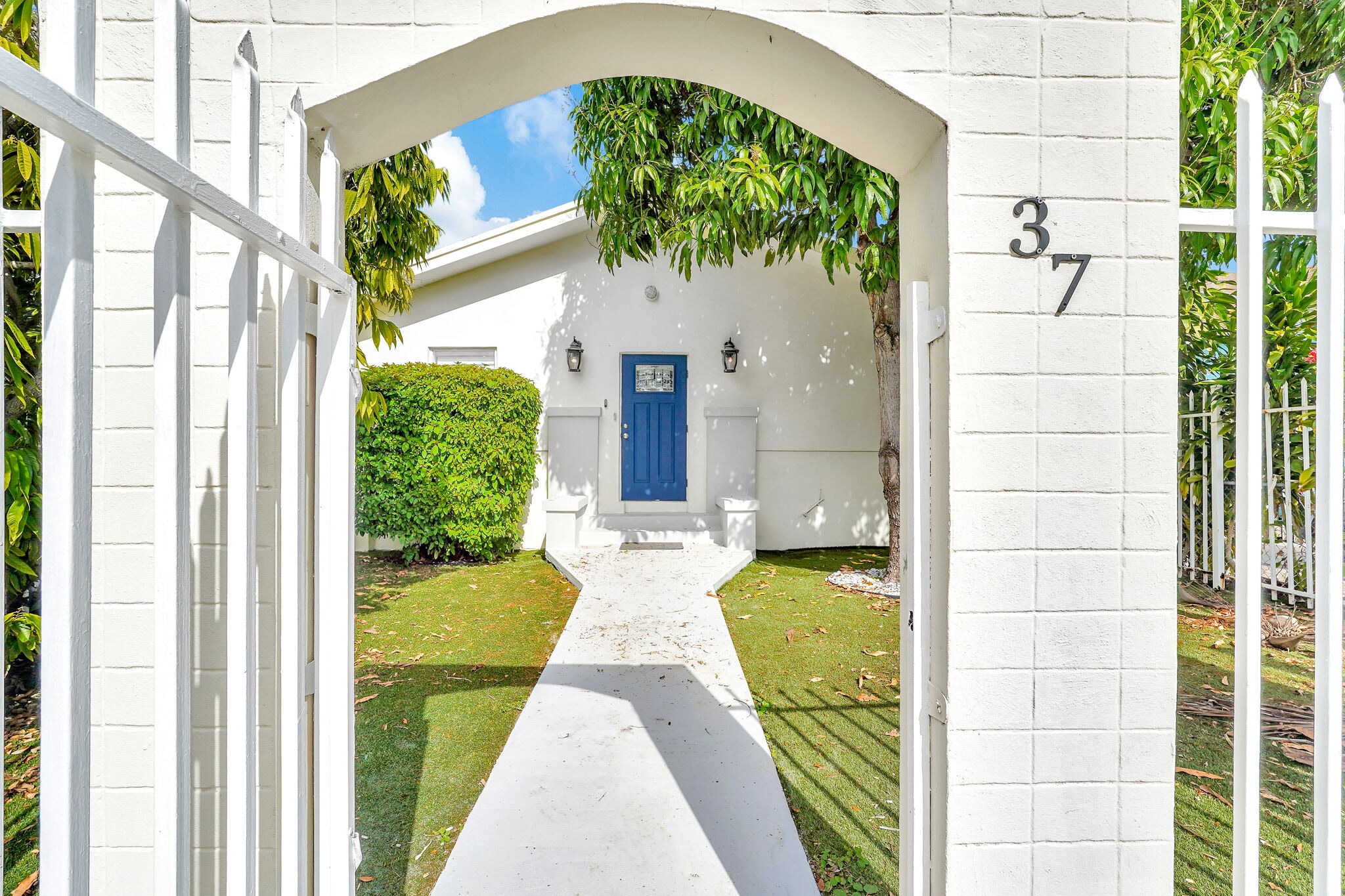 Building Photo - 37 NW 47th St