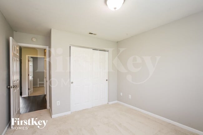 Building Photo - 2635 Lullwater Ln