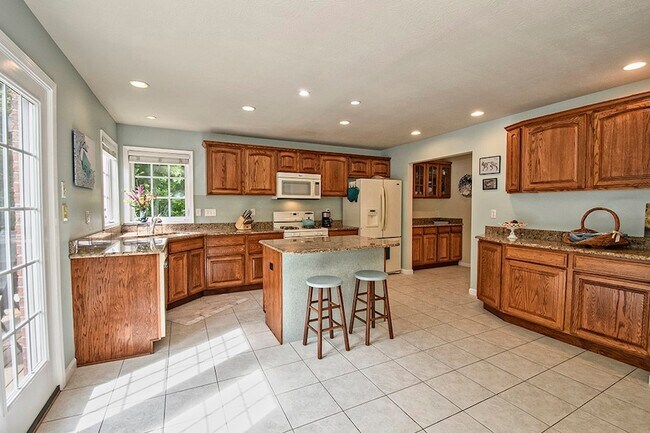 Building Photo - 134 Chapel Harbor Dr