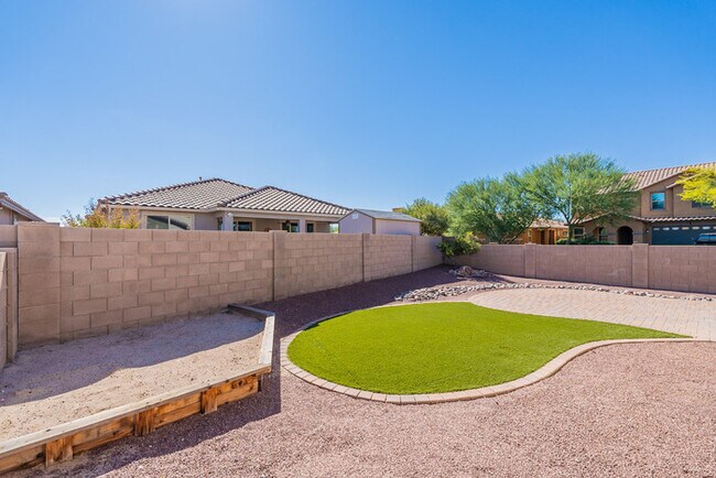 Building Photo - Gladden Farms Home