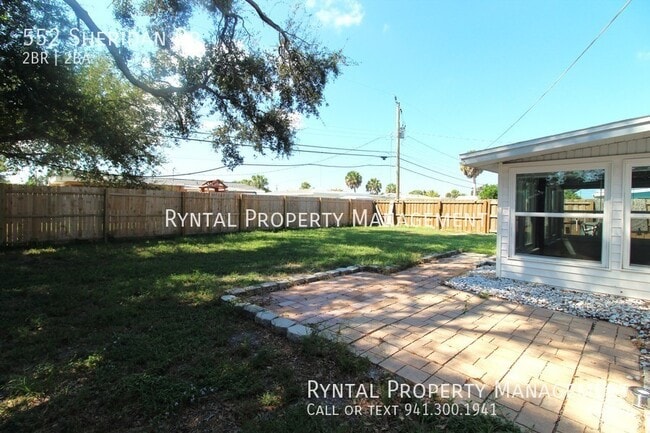 Building Photo - 552 Sheridan Dr