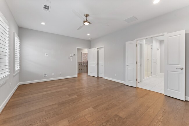 Building Photo - 114 Magnolia Grn St