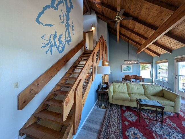 Building Photo - A Luxury Beachfront Lodge Awaits! For Rent...