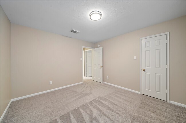 Building Photo - 22519 Diamond Shore Ct