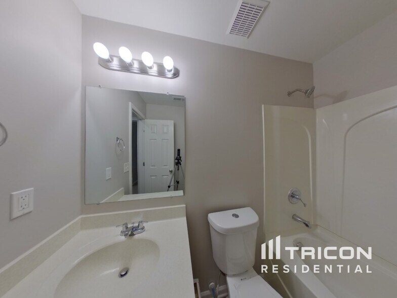 Building Photo - 1392 Zered Pl NW