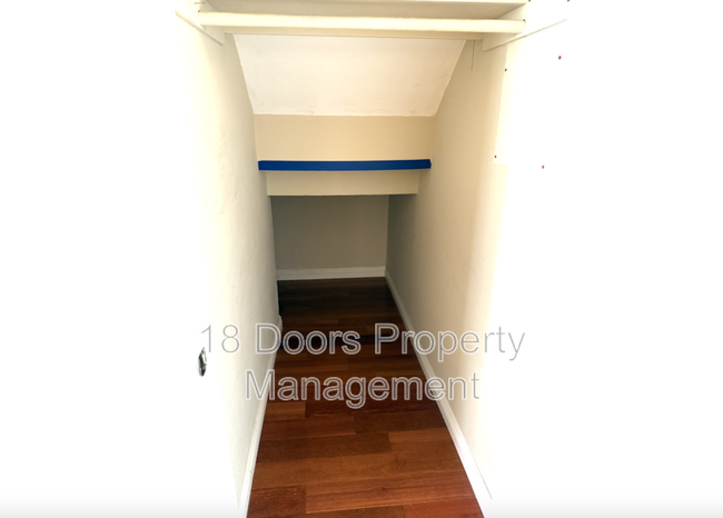 Building Photo - 846 Blackwood Rd