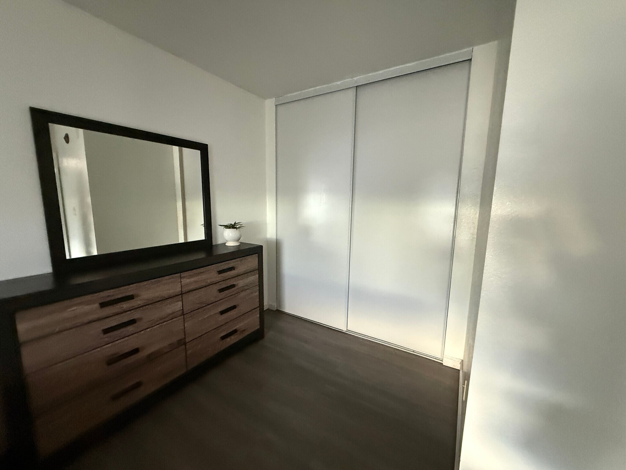 Building Photo - 2350 Alta Garden Ln