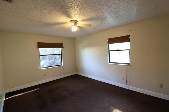 Building Photo - 1680 Asturias St