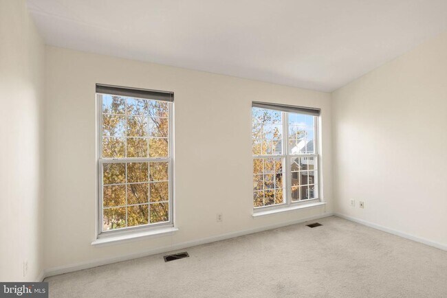 Building Photo - 12739 Fair Crest Ct