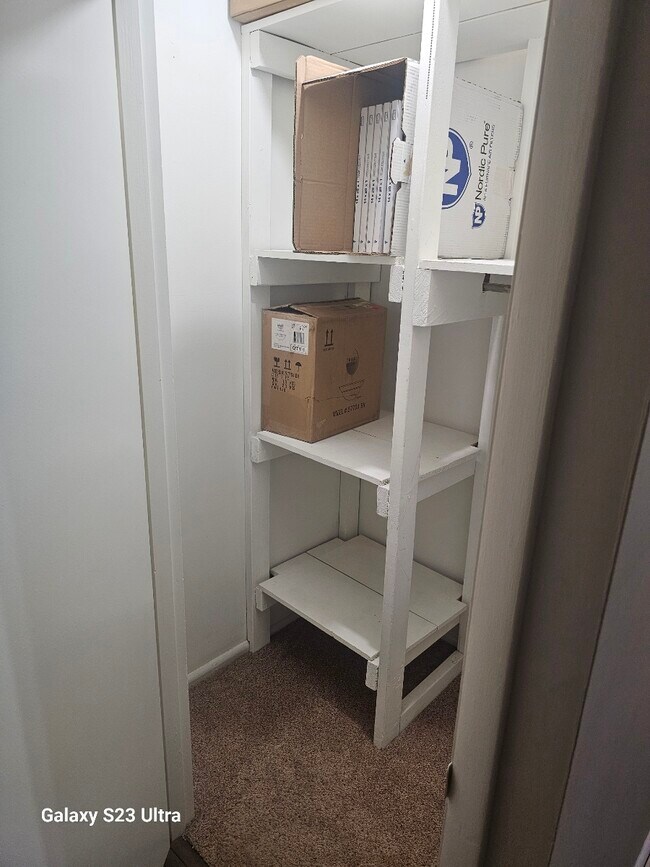 Building Photo - 3415 Emerald Dr