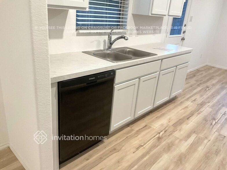 Building Photo - 6171 Dunsmore Cyn Ln