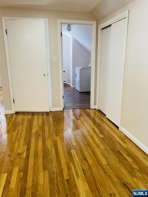 Building Photo - 411 Elm St