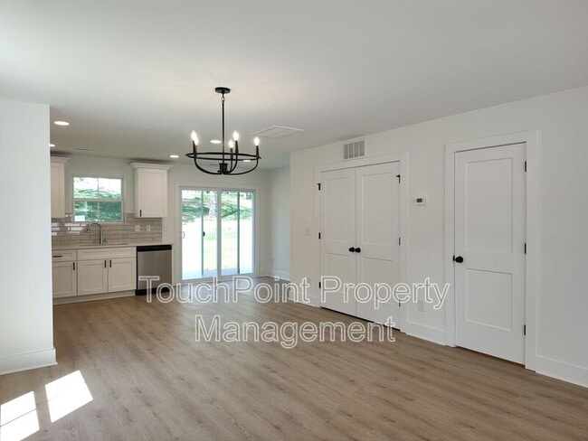 Building Photo - 1413 Arden Ave