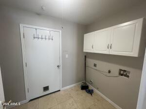 Building Photo - 2715 E Cholla St