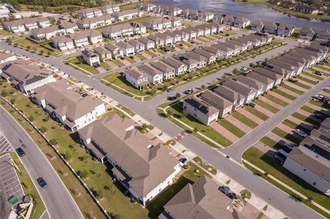 Building Photo - 15217 Willow Arbor Cir