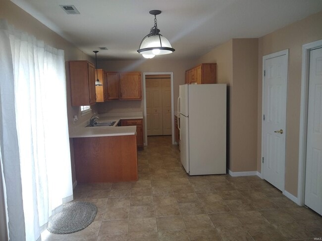 Building Photo - 9509 Hidden Village Pl