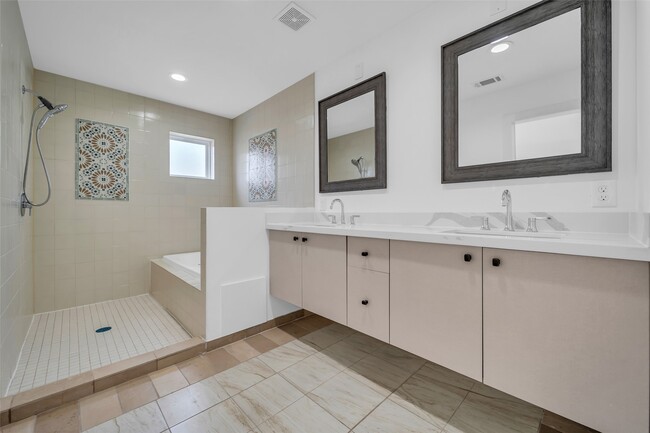 Building Photo - 15000 S Richmond Ave