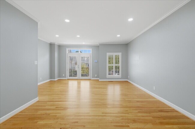 Building Photo - Elegant Corner-Lot Home with Spacious Living in Great Oak