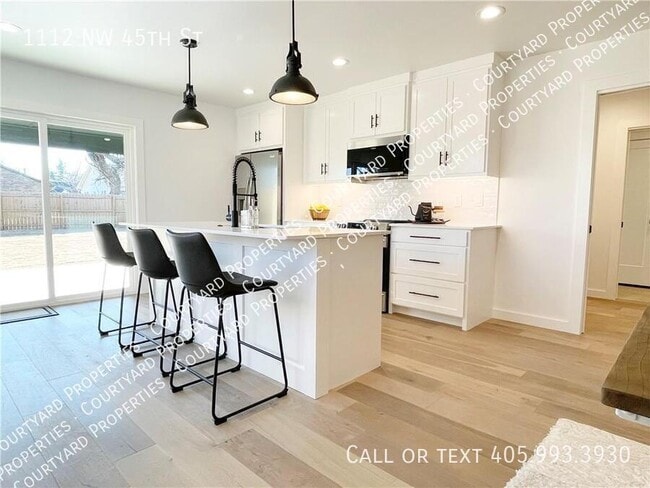 Building Photo - 1112 NW 45th St