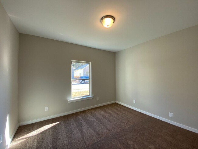 Building Photo - Home for Rent in Brookwood, AL! COMING SOO...