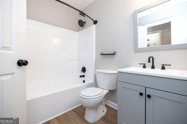 Building Photo - 641 Honey Creek Rd