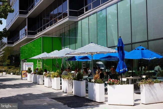 Building Photo - 1124 25th St NW